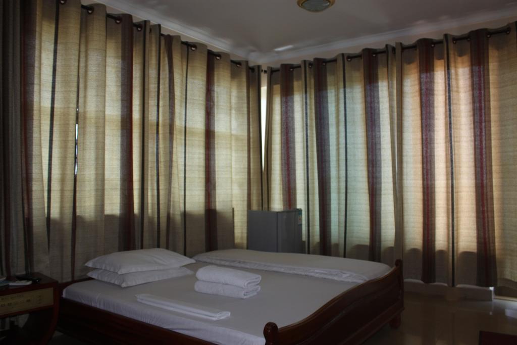 Mic Hotel Дар-эс-Саламе Номер фото